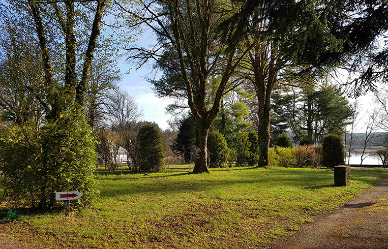 Emplacement camping du camping dans le Morvan l’Hermitage de Chevigny